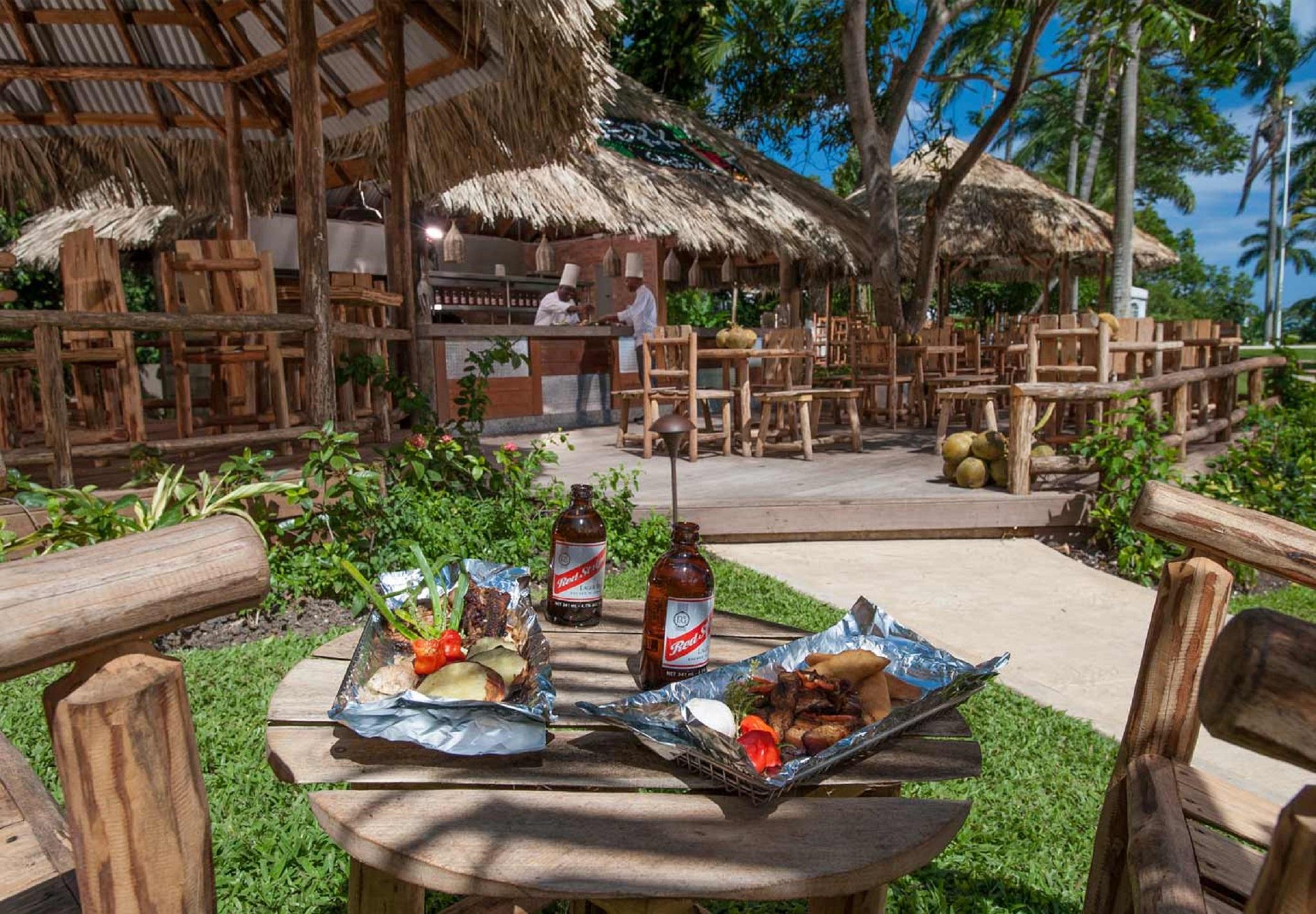 Sandals Ochi Beach Resort All Inclusive (Adults Only) 奥乔里奥斯 外观 照片